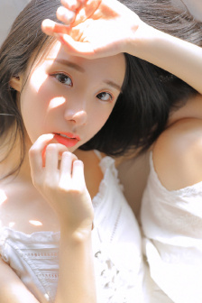 《妻子的瑜伽教练》电影